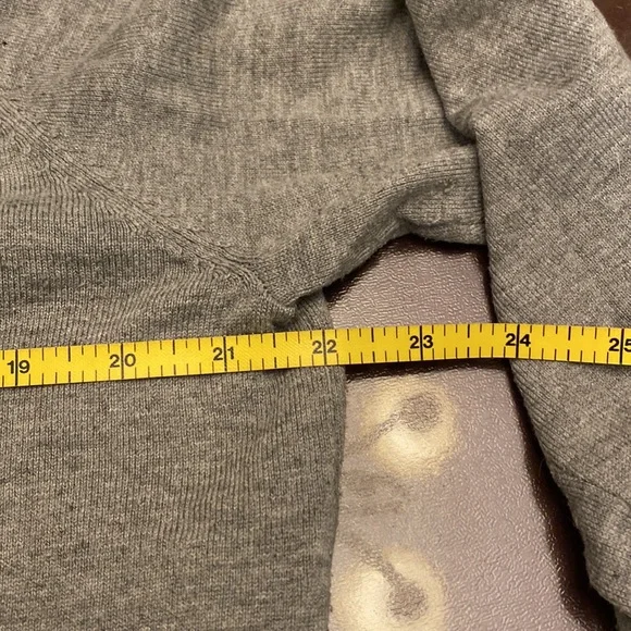 Gray button up the front sweater. Suitable for evening wear. Size XL - Picture 5 of 10